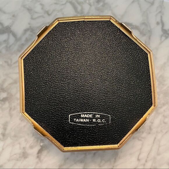 Vintage Velvet Octagon Jewelry Box - Picture 5 of 6